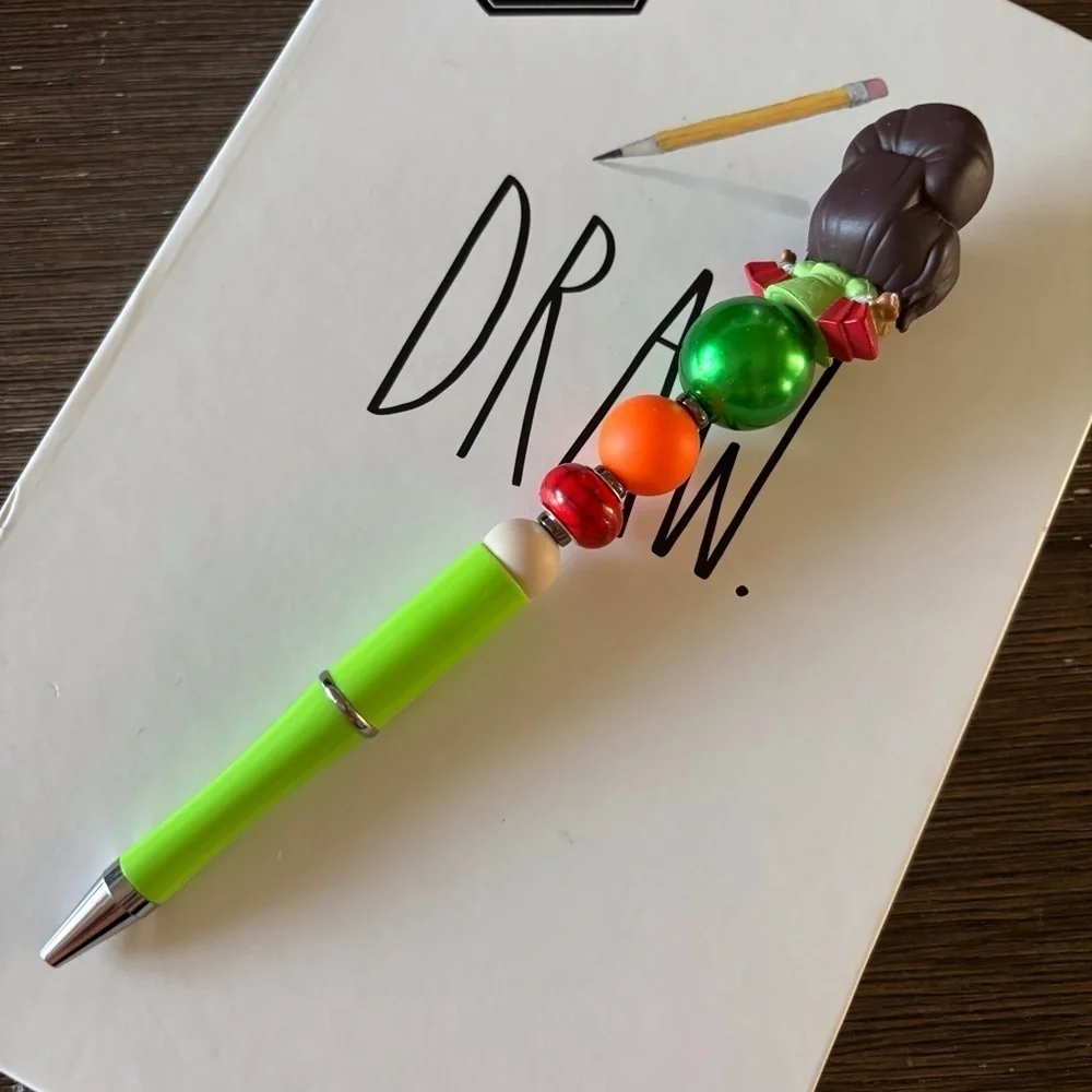 Disney Doorables: Zootopia: Fru Fru handmade beaded pen